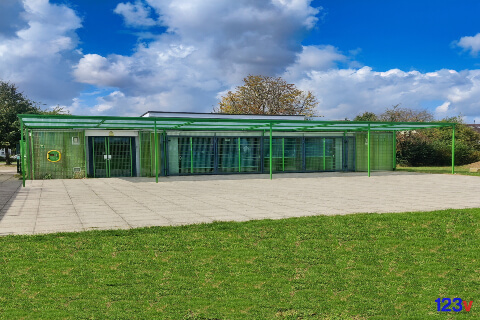 123v Green Canopies for schools in Cambridgeshire