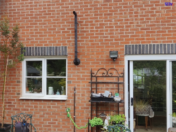 Black-Glass-Veranda-Wiblinston-UK