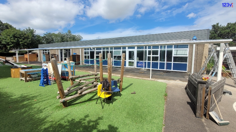 https://www.123v.co.uk/wp-content/uploads/123v-PLC-Canopy-For-School-Hertford-UK-2.jpg