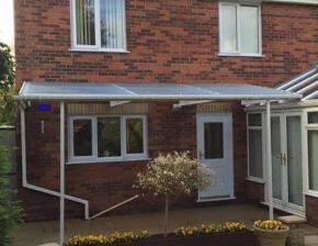 Cantilever Canopy Patio Area in Preston, Lancs, North West of UK