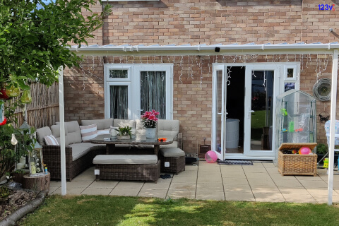 Traditional Patio Garden canopies