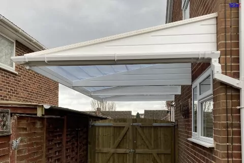 123v White Cantilever Carport Reading