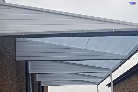 Cantilever Grp Carport in white
